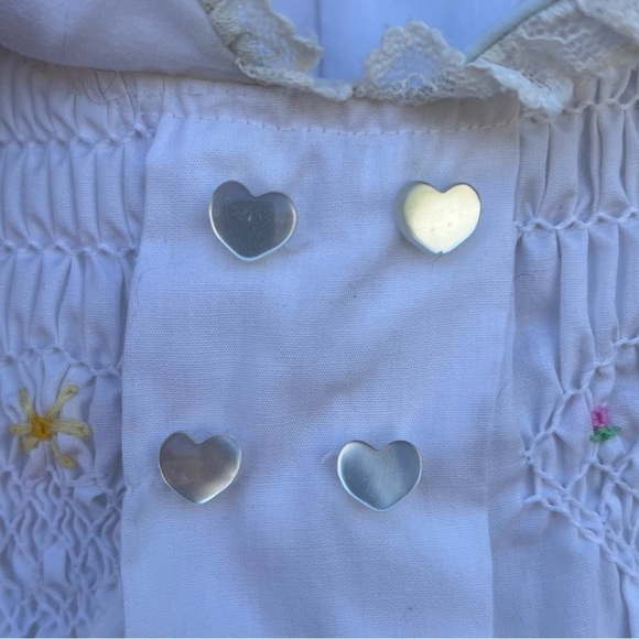 Vintage Polly Flinders White Flower Hand Smocked Dress Heart Buttons Lace 24 Mos - Picture 4 of 12